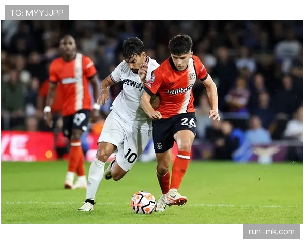 卢顿城英超引援动作频频,阵容升级迎来新机遇 卢顿城英超引援动作频频,阵容升级迎来新机遇