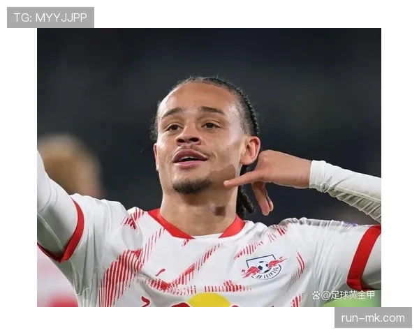 哈维·西蒙斯正式回归巴黎圣日耳曼，竞技状态持续提升引关注