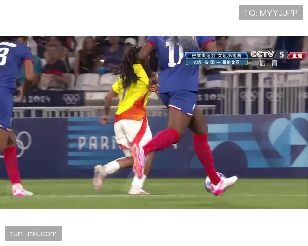 哥伦比亚队边路突破 哥伦比亚队边路突破