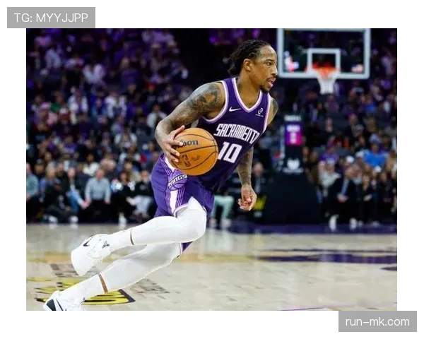 德罗赞本赛季场均20+分 背身单打效率高于拉文外线